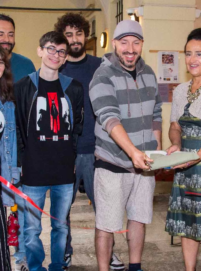 Varallo in biblioteca con “Versi Di-Versi”: l’inaugurazione del festival.