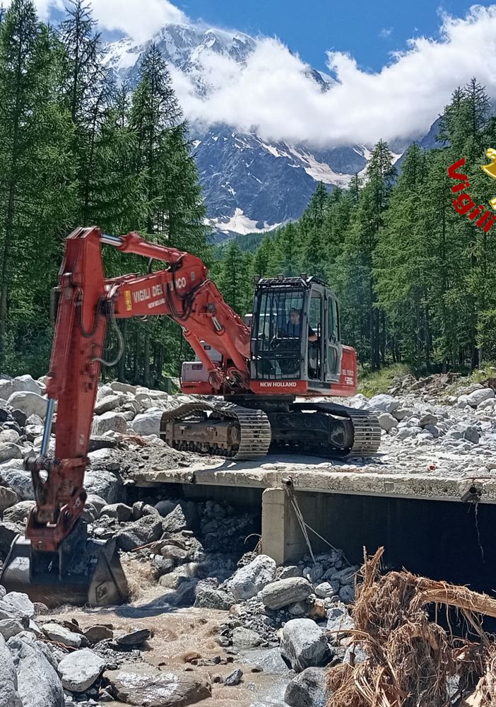 Alluvione Macugnaga, in aiuto anche i Vigili del Fuoco di Vercelli
