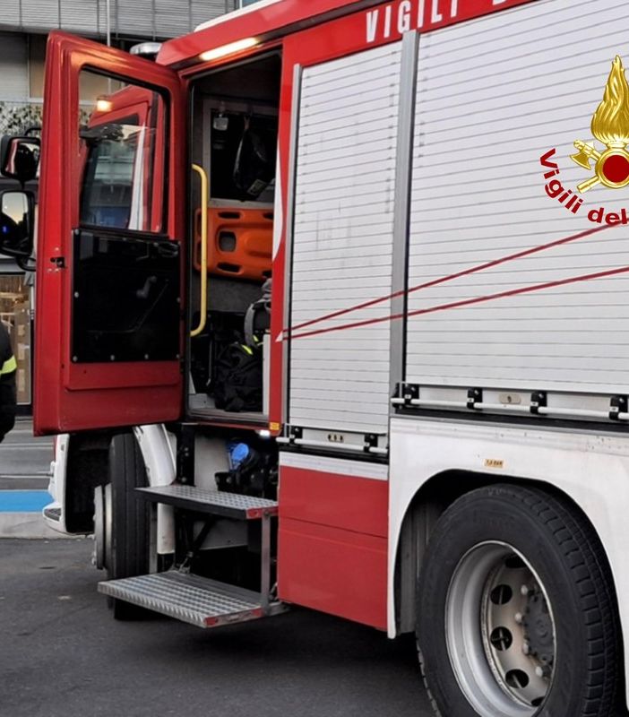Intervento dei vigili del fuoco a Borgosesia