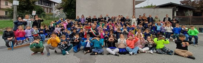 Borgomanero, un nuovo defibrillatore per la comunità di Santa Croce: un dono dall’AVIS per i 35 anni di attività Borgomanero, un nuovo defibrillatore per la comunità di Santa Croce: un dono dall’AVIS per i 35 anni di attività