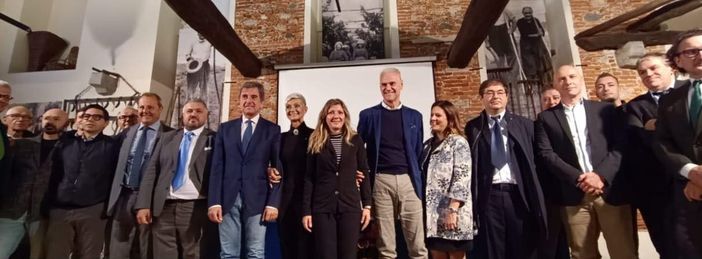 Il ministo Zangrillo ospite a Villa Caccia di Romagnano Il ministo Zangrillo ospite a Villa Caccia di Romagnano