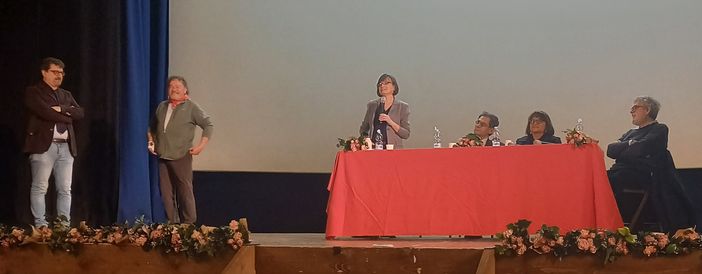 Borgosesia: “Democrazia afascista”, scritto da Gabriele Pedullà e Nadia Urbinati