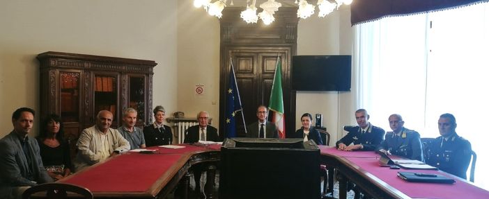 Sicurezza estiva: a Vercelli riunito il Comitato per l’Ordine Pubblico per pianificare controlli e prevenzione