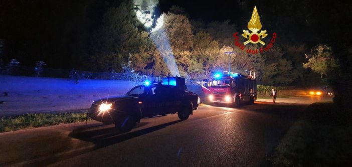 Ore di ricerche, poi il dramma: pensionato trovato morto in fondo a un dirupo