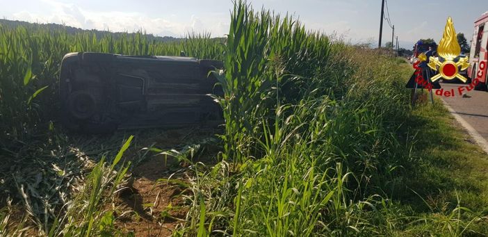 Incidente sulla SP21. Feriti soccorsi e portati in ospedale