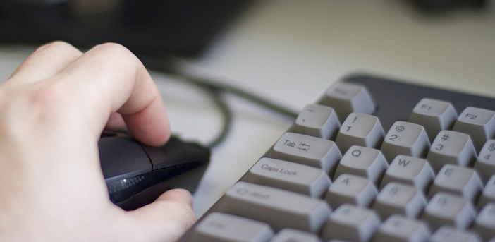 Tentò di regolarizzare 5 lavoratori clandestini: ora rischia grosso