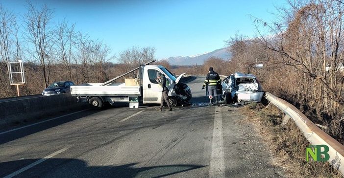 Vigliano, grave incidente in super, strada chiusa e lunghe code, FOTO Vigliano, grave incidente in super, strada chiusa e lunghe code, FOTO