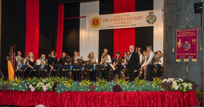 Concerto dell'Orchestra di fiati Città di Borgosesia Concerto dell'Orchestra di fiati Città di Borgosesia