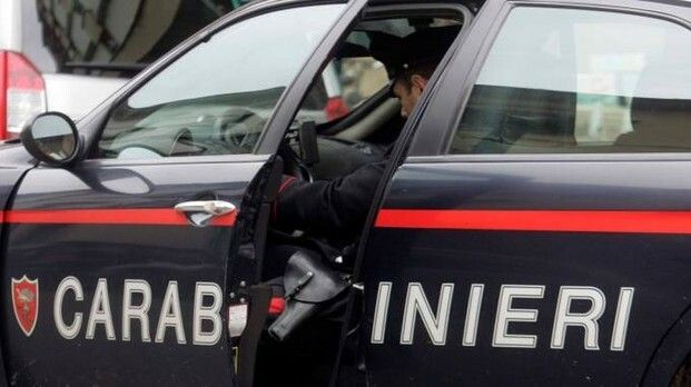 Grignasco, 24enne accoltella il padre nel sonno: arrestato dai Carabinieri (foto di repertorio)