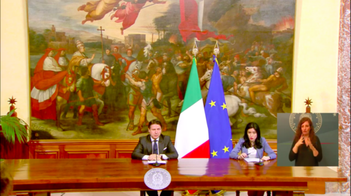 Scuola, ufficiali le linee guida per la ripartenza: si torna in aula il 14 settembre Scuola, ufficiali le linee guida per la ripartenza: si torna in aula il 14 settembre