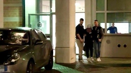 Svolta nel caso di Siu, la 30enne di Biella in prognosi riservata a Novara: marito fermato nella notte.