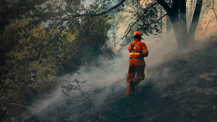 Incendio Monte Barone, inquinamento atmosferico: PM10 sopra la media - Foto AIB Bruzolo Incendio Monte Barone, inquinamento atmosferico: PM10 sopra la media - Foto AIB Bruzolo