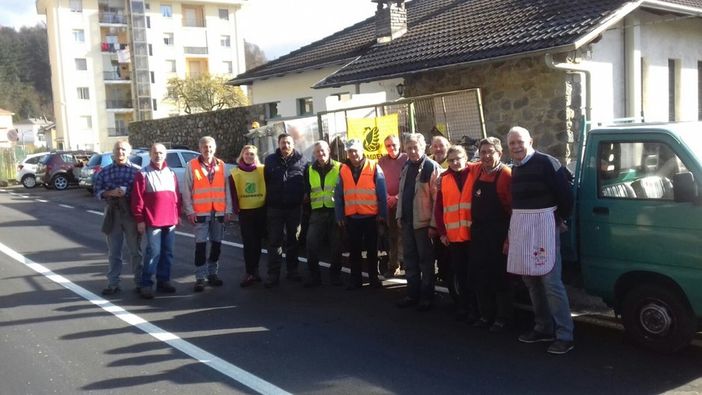 40 volontari al lavoro per Puliamo la Valsessera, 18 quintali di immondizie raccolte