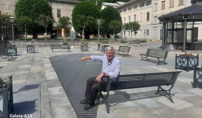 Varallo, nuovo arredo urbano in Piazza Gaudenzio Ferrari