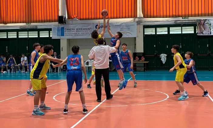 Barberi Valsesia Basket U14 al via del girone di ritorno: prima sfida nella Coppa I della seconda fase regionale Barberi Valsesia Basket U14 al via del girone di ritorno: prima sfida nella Coppa I della seconda fase regionale