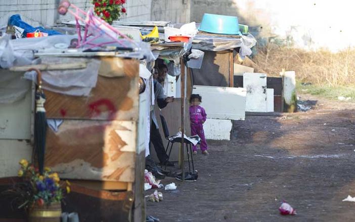 Rivoluzione nei campi nomadi del Piemonte: dal 2020 tutti in regola e con una smart card per poter accedere [VIDEO]