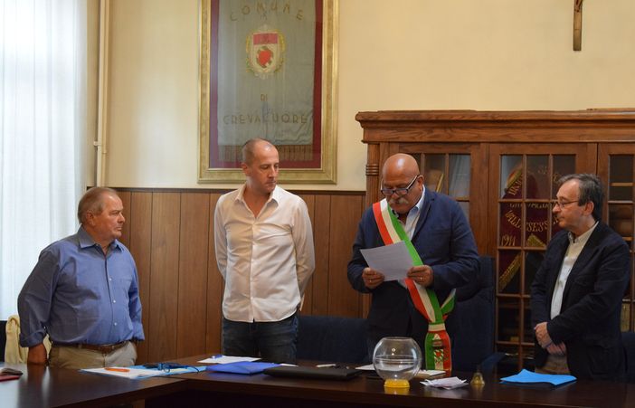 Insediamento per Raffo a Crevacuore. “Oggi non festeggiamo, ma ricordiamo la piccola Assia”