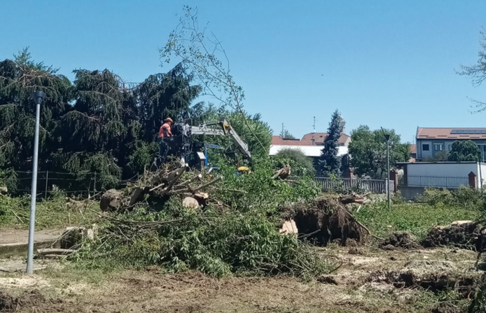 Corsaro: «Documentate i danni: è fondamentale per i rimborsi». Maltempo, Cirio a Vercelli. I sindaci: «Serve un aiuto per ripartire»
