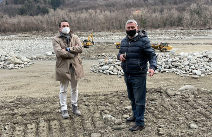 Il sopralluogo effettuato dal presidente della Provincia di Vercelli Eraldo Botta e dal vicesindaco di Varallo Pietro Bondetti