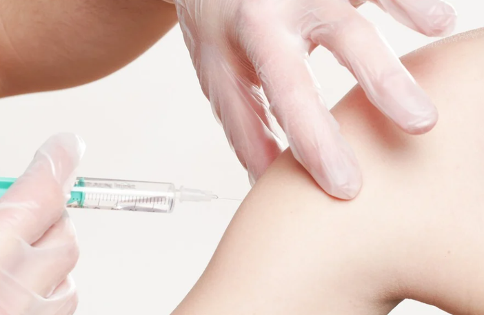 Terza dose: da oggi in Piemonte al via le prenotazioni a 150 giorni dalla conclusione del ciclo vaccinale