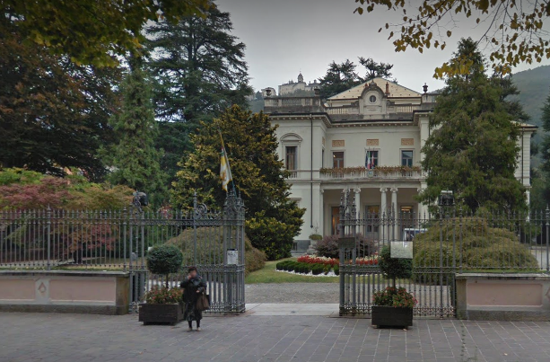 Natale 2020 a Varallo, sostegno alle attività locali con la Christmas Card Natale 2020 a Varallo, sostegno alle attività locali con la Christmas Card