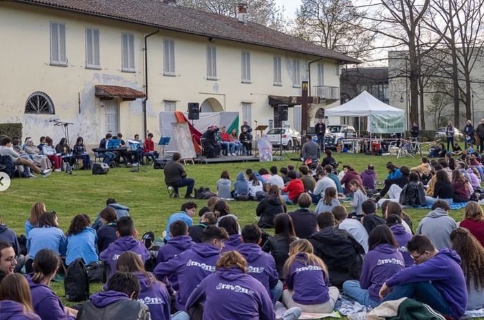 Il 23 marzo Borgosesia accoglie i giovani della Diocesi Il 23 marzo Borgosesia accoglie i giovani della Diocesi