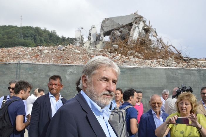 Ponte Morandi, il sindaco: "Vi regaliamo il nostro desiderio di far crescere Genova"