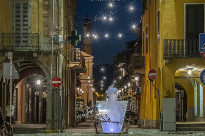 Nuove luci illuminano il Centro Storico di Gattinara Nuove luci illuminano il Centro Storico di Gattinara