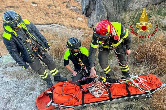 Dal Nord/Ovest, Mottarone: maxi addestramento dei Vigili del Fuoco tra rocce e soccorsi in quota FOTO