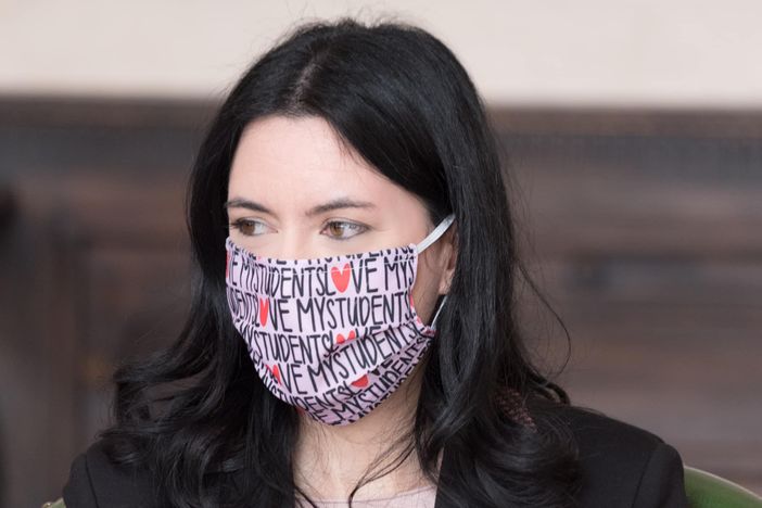 Rientro in classe, Azzolina: "Atto di responsabilità nei confronti dei nostri giovani" Rientro in classe, Azzolina: "Atto di responsabilità nei confronti dei nostri giovani"