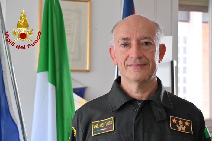 Cambio ai vertici dei Vigili del Fuoco: il Comandante Claudio Giacalone lascia Vercelli Cambio ai vertici dei Vigili del Fuoco: il Comandante Claudio Giacalone lascia Vercelli