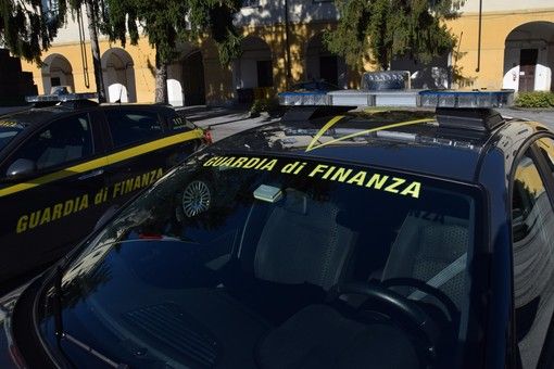 Guardia di Finanza di Vercelli sequestra merce per 15mila euro