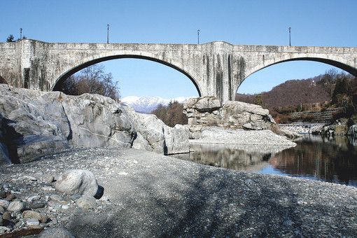 Riaperto il ponte di Agnona a Borgosesia,