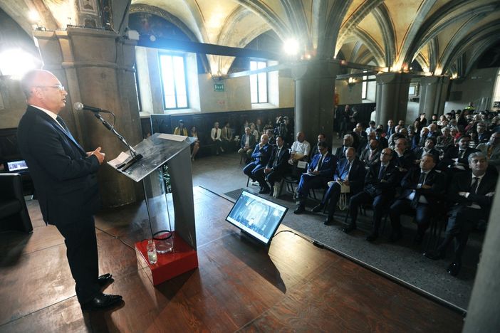 Vercelli spalanca le porte alla sostenibilità con "Road to esg, strategie e politiche per un futuro sostenibile" Vercelli spalanca le porte alla sostenibilità con "Road to esg, strategie e politiche per un futuro sostenibile"