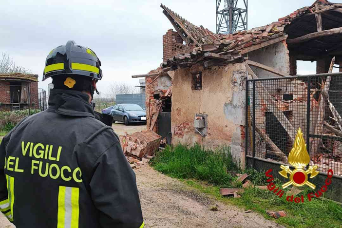 Greggio, crolla una parte della Cascina Minola
