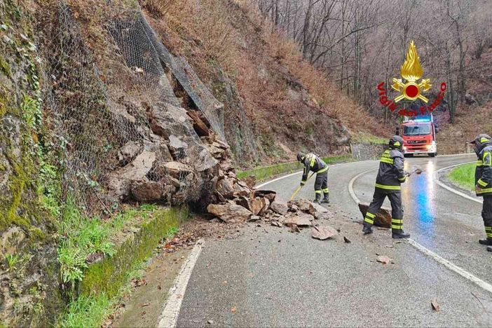 Caduta massi a Civasco, Vigili del Fuoco in azione