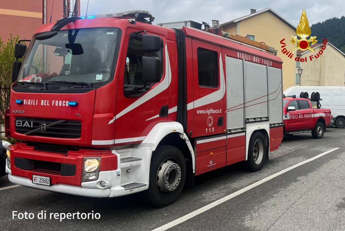 Incendio tetto a Borgo D’Ale Incendio tetto a Borgo D’Ale