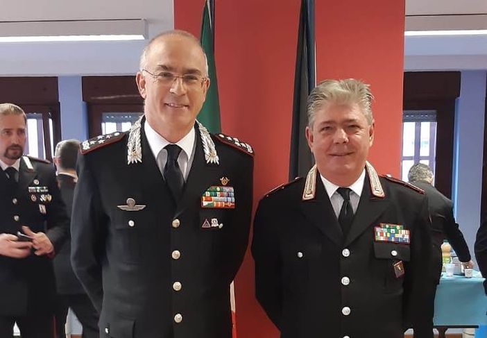 Paolo Morale (ds) con il Generale di Corpo d'Armata Giovanni Nistri, Comandante generale dell'Arma Paolo Morale (ds) con il Generale di Corpo d'Armata Giovanni Nistri, Comandante generale dell'Arma