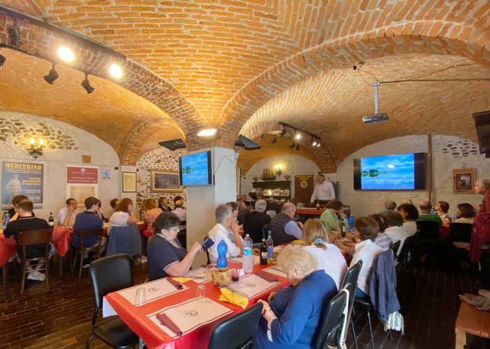 Il Dott. Quirino Barone alla Associazione Culturale di Gattinara racconta Cavour Il Dott. Quirino Barone alla Associazione Culturale di Gattinara racconta Cavour