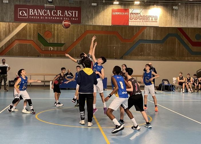 Barberi Valsesia Basket Academy si arresta contro Asti Mens Sana: 81-65 - Foto di Alberto Romano.