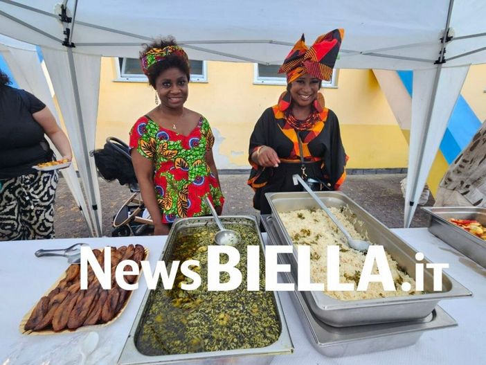 Dal Piemonte al mondo: a Valdilana una festa di comunità che unisce popoli, gusti e storie (foto di Angela Lobefaro per newsbiella.it) Dal Piemonte al mondo: a Valdilana una festa di comunità che unisce popoli, gusti e storie (foto di Angela Lobefaro per newsbiella.it)