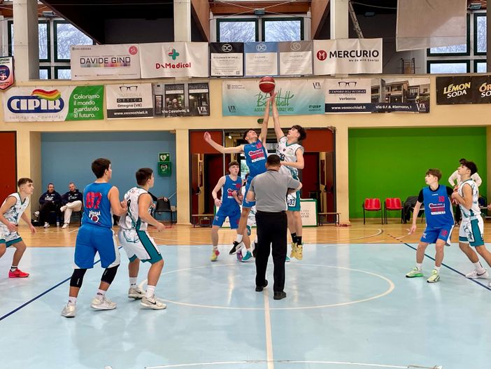 Under 17, stop in trasferta contro Accademia Basket VCO: buona partenza, poi la rimonta degli ossolani
