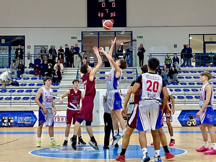 Borgosesia, l’Under 19 del Valsesia Basket vince nel finale: 66-55 contro Tam Tam ASD Borgosesia, l’Under 19 del Valsesia Basket vince nel finale: 66-55 contro Tam Tam ASD