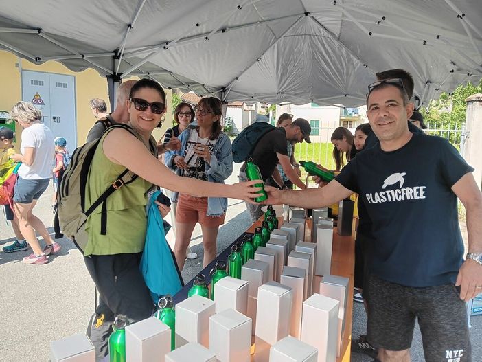 Plastic Free, a Portula Cammin mangiando 2026 è un successo nel segno della sostenibilità e cura dell’ambiente FOTO Plastic Free, a Portula Cammin mangiando 2026 è un successo nel segno della sostenibilità e cura dell’ambiente FOTO