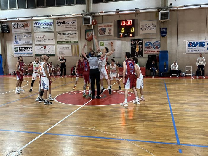 Barberi Valsesia Basket in trasferta a Oleggio: amara sconfitta per gli Eagles.