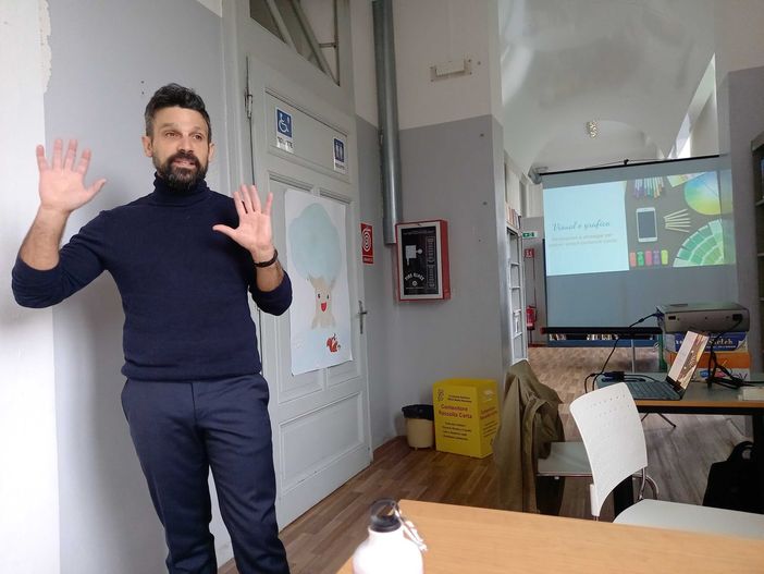Utilizzo di Canva nel terzo incontro in Biblioteca a Grignasco