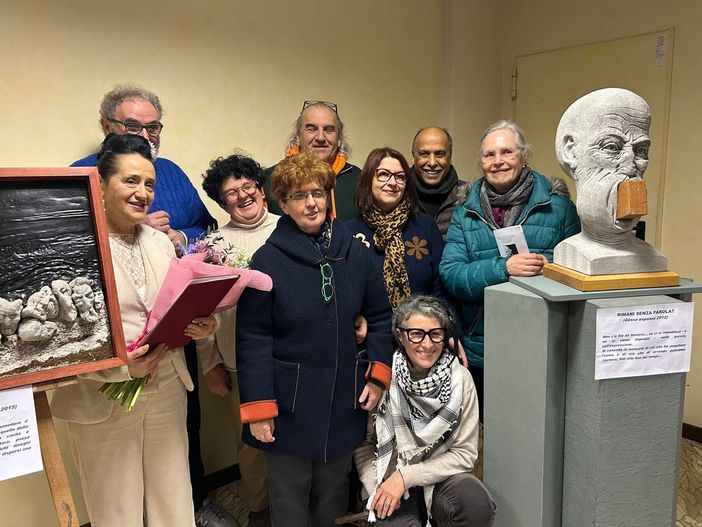 Borgosesia, la mostra “Quelli che potevano parlare” di Ireneo Passera: sculture e memoria contro l’orrore dei genocidi Borgosesia, la mostra “Quelli che potevano parlare” di Ireneo Passera: sculture e memoria contro l’orrore dei genocidi