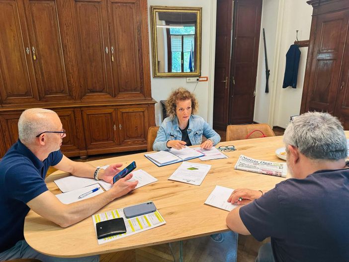 Raccolta rifiuti, Borgosesia tra i comuni virtuosi: Seso supera la media provinciale e annuncia nuovi investimenti