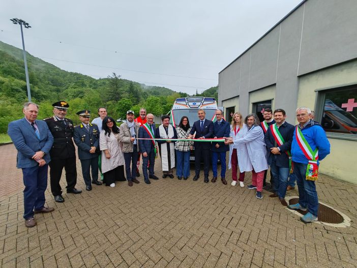 Inaugurata all’Ospedale di Borgosesia una nuova ambulanza per il trasporto dei pazienti