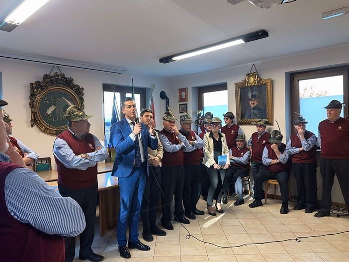 A Roccapietra i 30 anni del Coro Alpin dal Rosa celebrati anche in un libro A Roccapietra i 30 anni del Coro Alpin dal Rosa celebrati anche in un libro